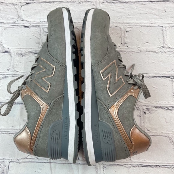 NEW BALANCE 574 Classic Sneakers Precious Metals Gray Women’s SZ 9 - Picture 10 of 11